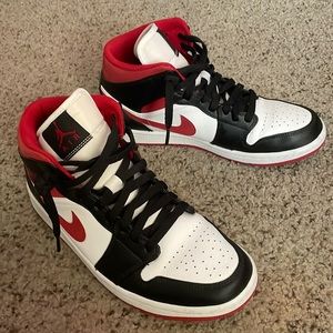 Jordan 1 Mid Gym Red Black White